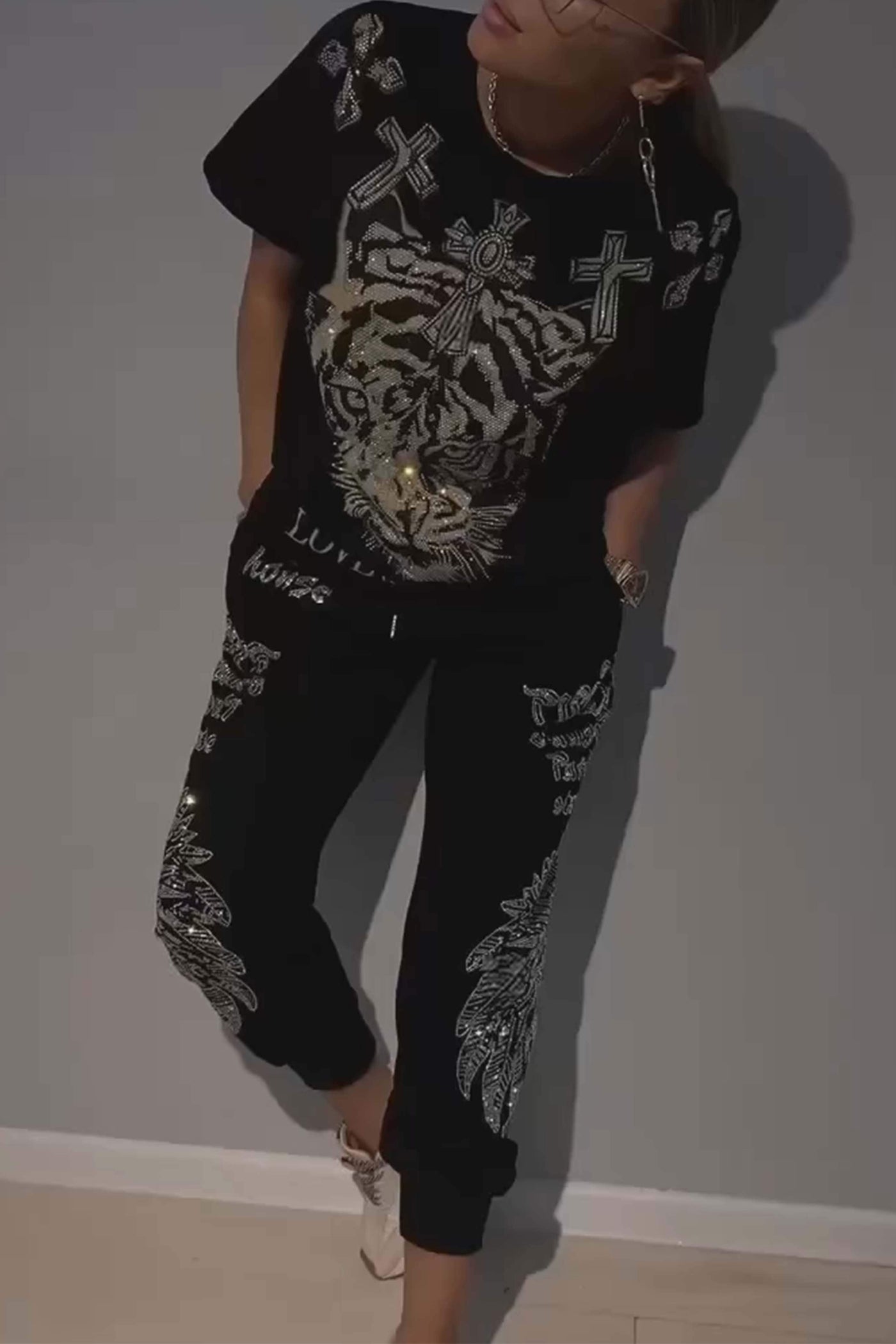 Iveta – Striking Set with Fashionable Print