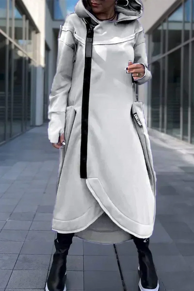 Anna – Long hoodie with a zipper made of soft and breathable material