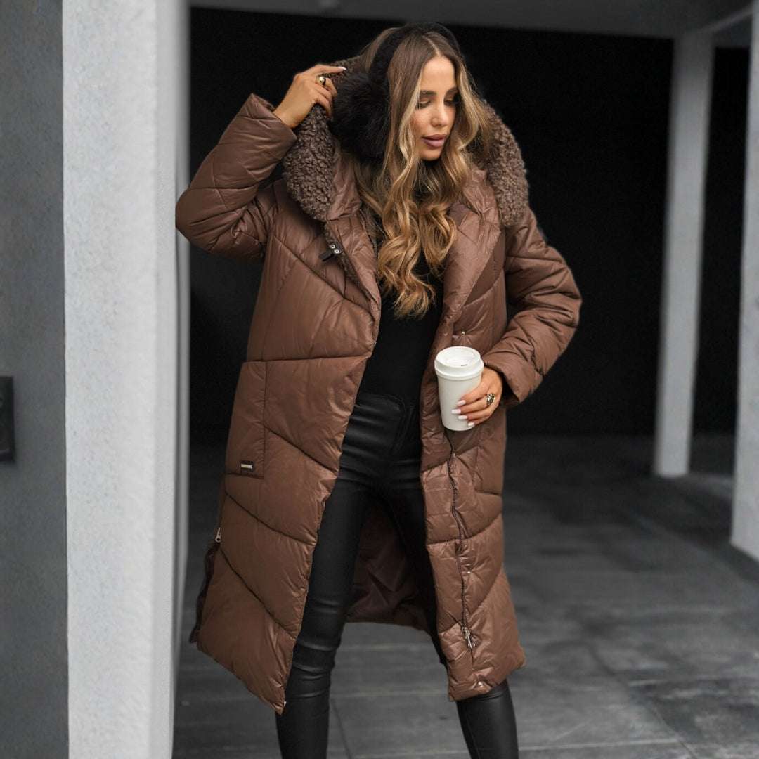 Margaret – Quilted coat with a soft hood