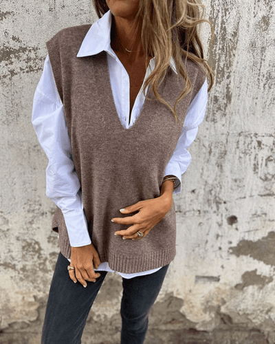 Petra – Elegant Knitted Vest with Maximum Comfort