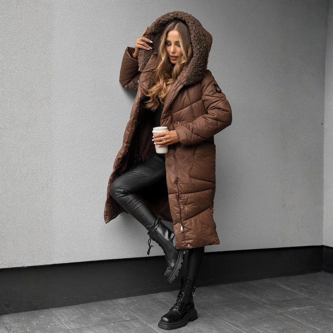 Margaret – Quilted coat with a soft hood