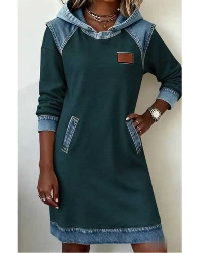 Marilyn – Chic denim dress with a modern hood