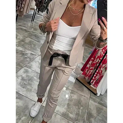 Jennifer – Chic Blazer and Jogger Set for Effortless Days