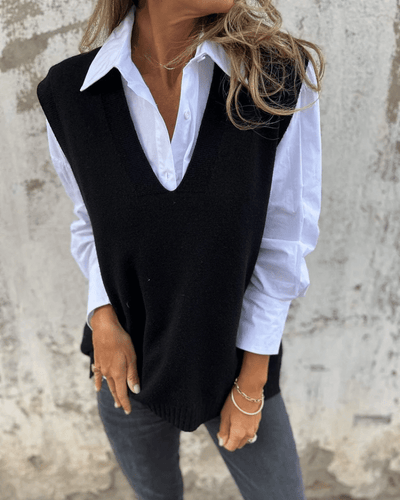 Petra – Elegant Knitted Vest with Maximum Comfort