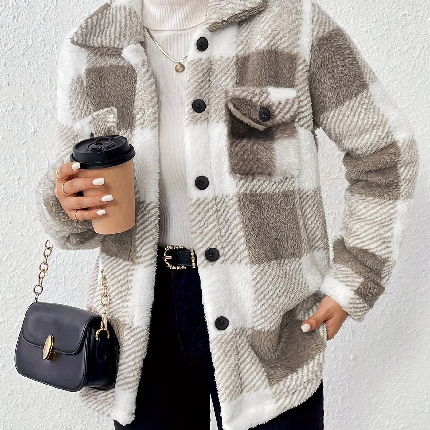 Eva – Elegant Plaid for Cool Days