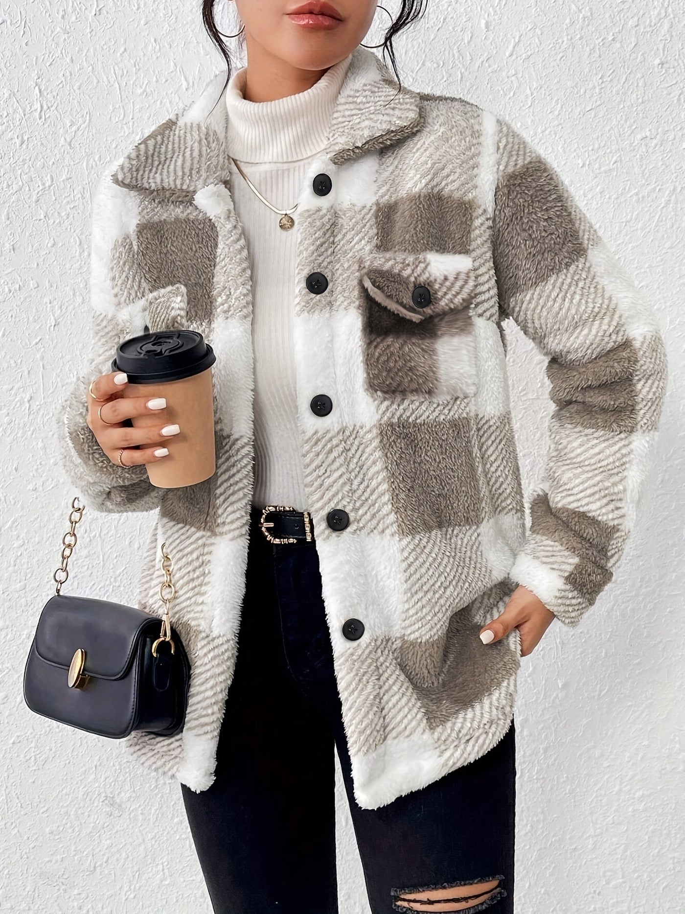 Eva – Elegant Plaid for Cool Days
