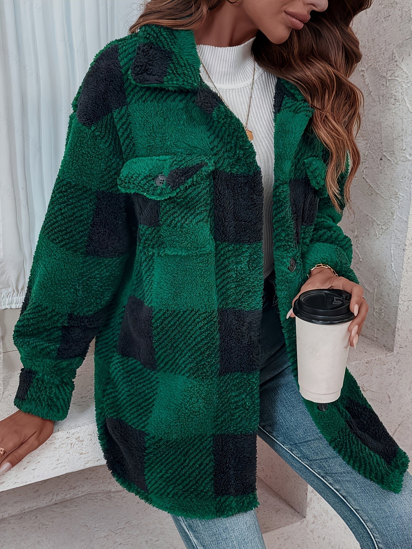 Eva – Elegant Plaid for Cool Days