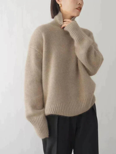 Amber – Elegant Sweater with High Collar for Autumn Days