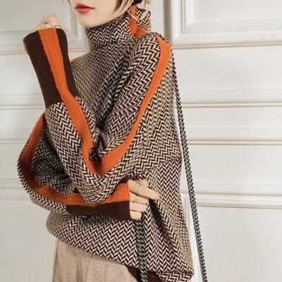 Evelyn – Turtleneck with Striking Contrasting Stripes