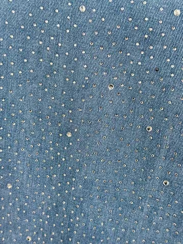 Tanya – Urban Pants with a Bold Cut