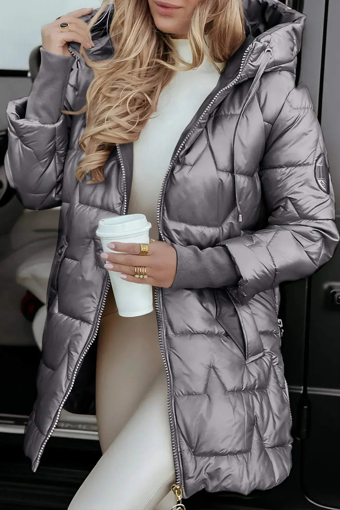 Carla™ | Elegant Winter Coat with Hood