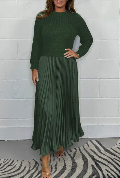 Claudia - Maxi dress with sweater and pleated skirt