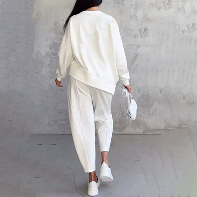 Marcela – Nordic simplicity with feminine charm